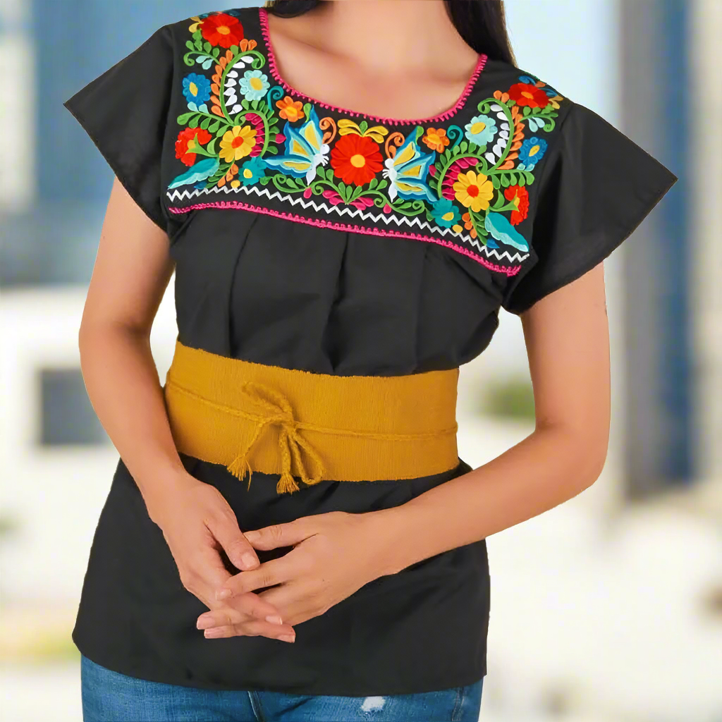 Blusa Bordada TM-77325 Black Embroidered Blouse