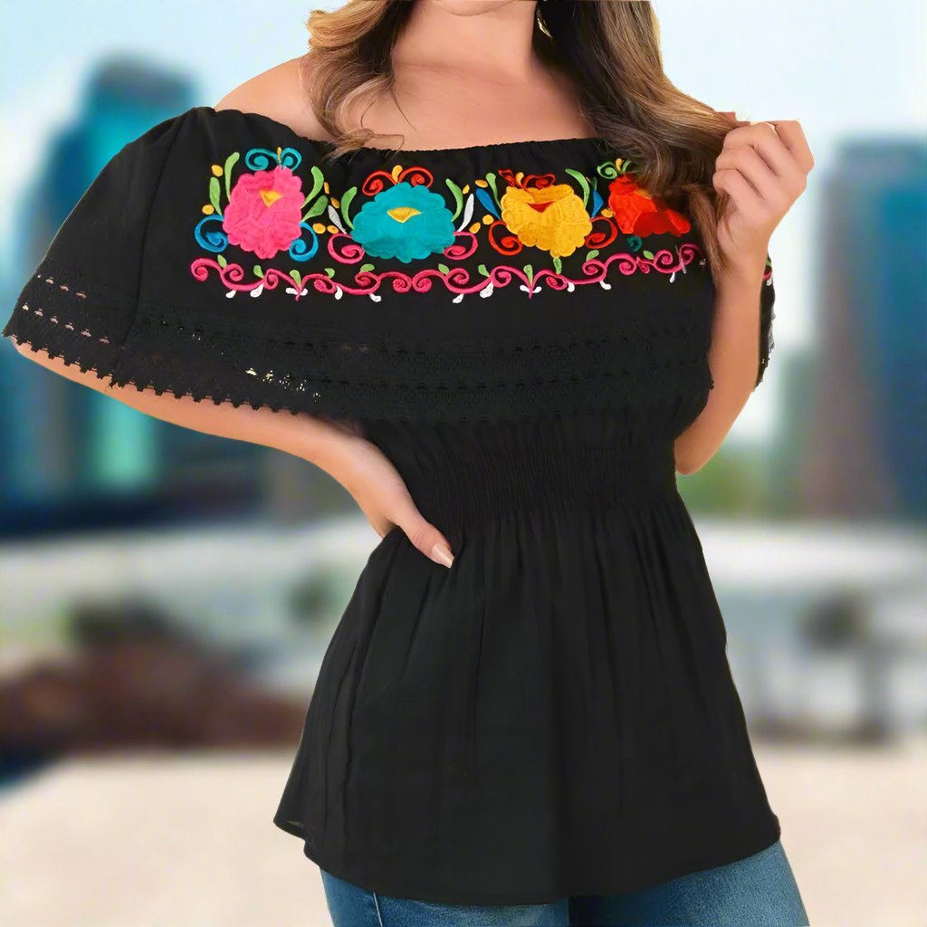 Blusa Bordada TM-77508 Black Embroidered Blouse