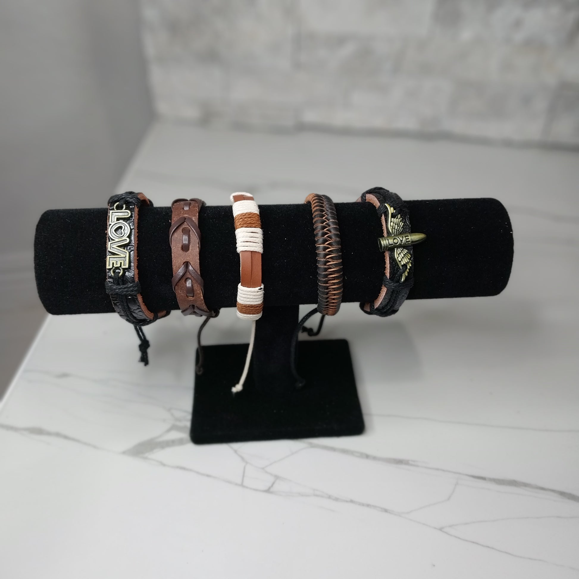 Leather Bracelets for Men or Women 5 Pieces Set Pulseras para hombres o Mujeres BR0025-5 