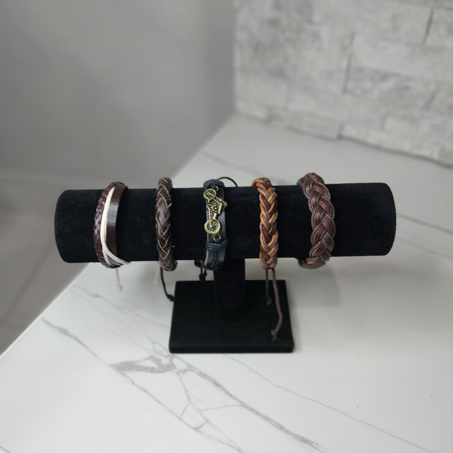 Leather Bracelets for Men or Women 5 Pieces Set Pulseras para hombres o Mujeres BR0040-5