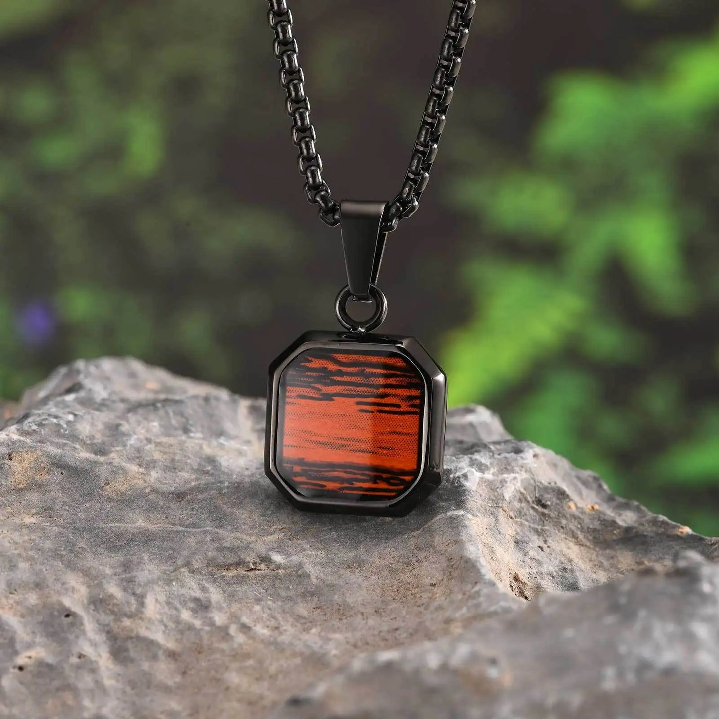 Pendant for Men Gentle Wooden Textures Pendant Necklaces Geometric Square Charms Necklaces Simple Wood Vintage Collar Jewelry