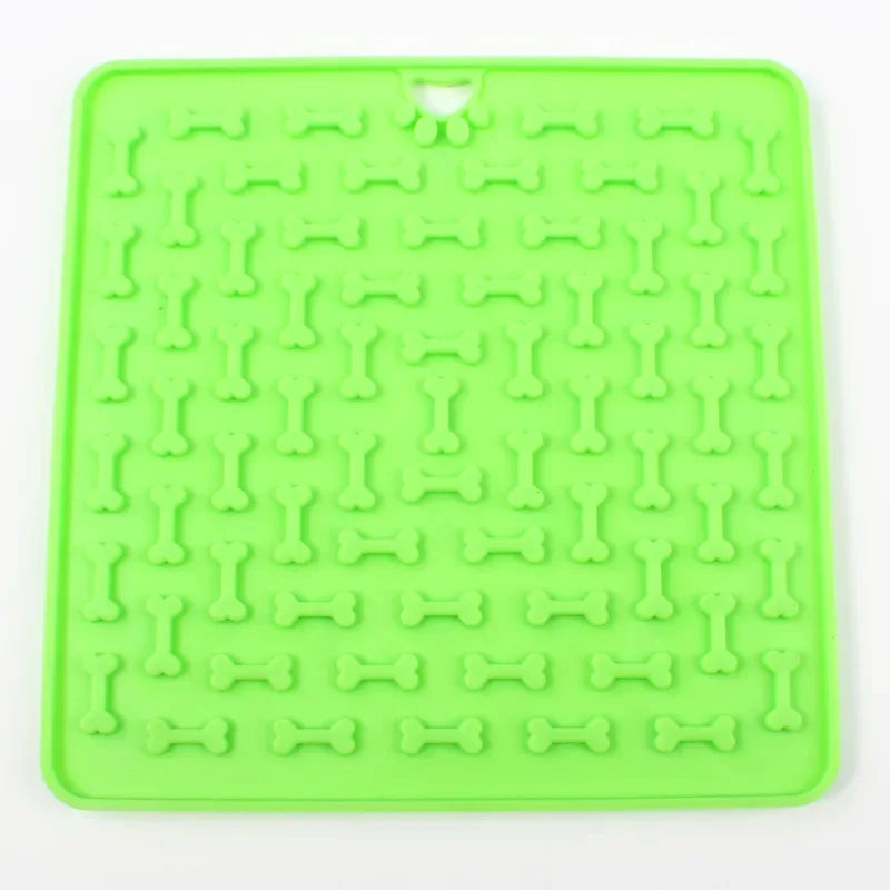 Pet Supplies Dog Silicone Distracted Licking Food Pad pet Slow Food Bowl Sucker Placemat Pet Anti-slip Anti-choking Eating Gear