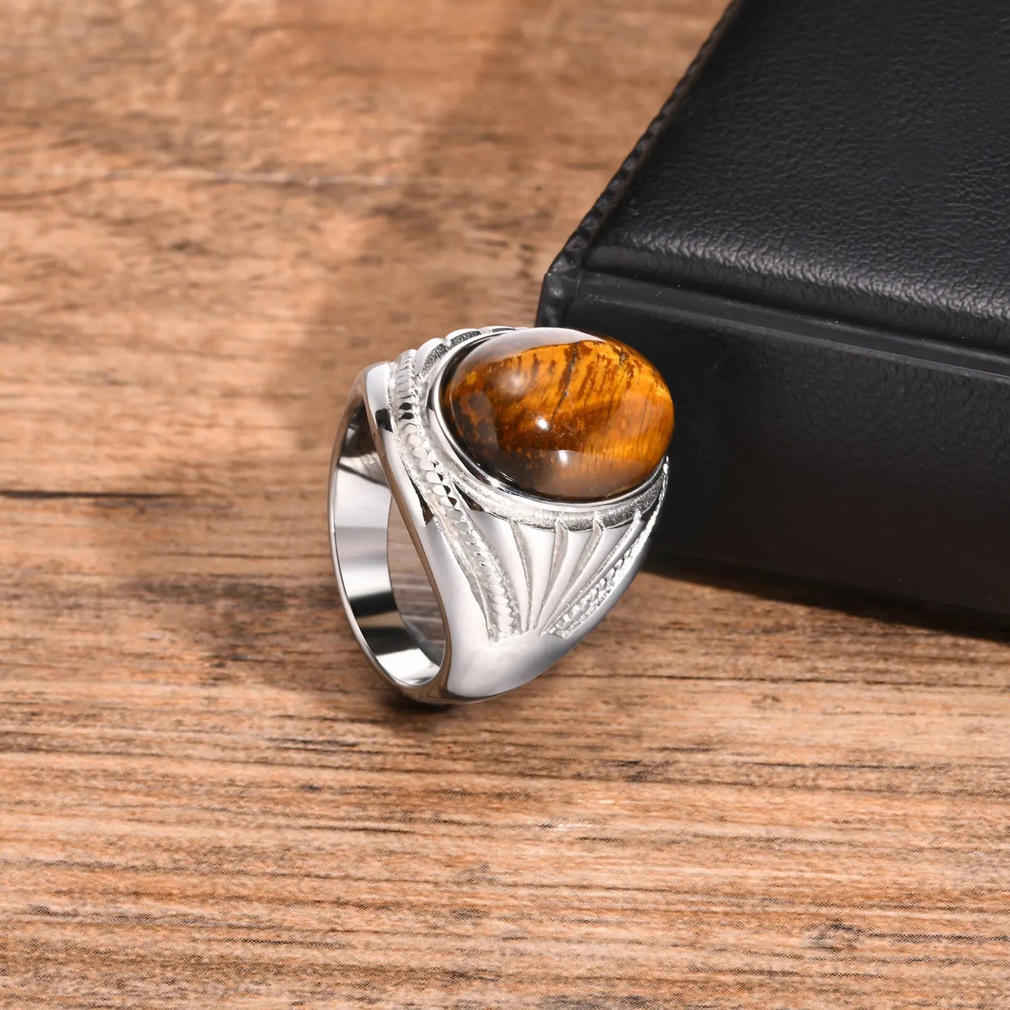 Men's Ring Retro Round Gemstone Ring Vintage Stainless Steel 02  theme image